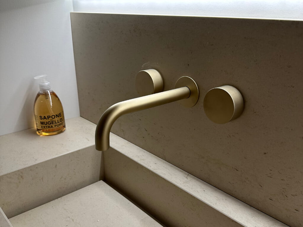 Lavabo con materiali di design e di qualità