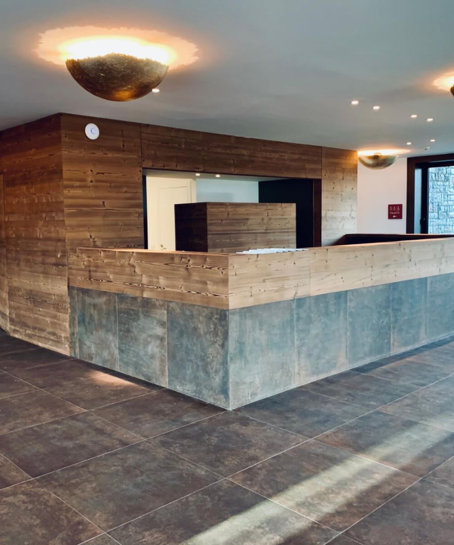 NewProject_arredamenti_hotel arredamento personalizzato bancone hotel